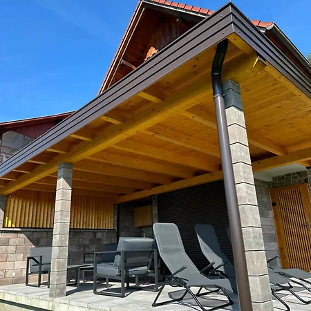 Feriehus Wooden Baznik With Hot Tub *