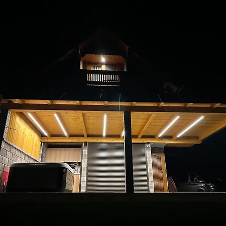 Wooden Baznik With Hot Tub * Cerklje ob Krki