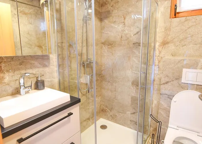 Prázdninový dům Wooden Baznik With Hot Tub *