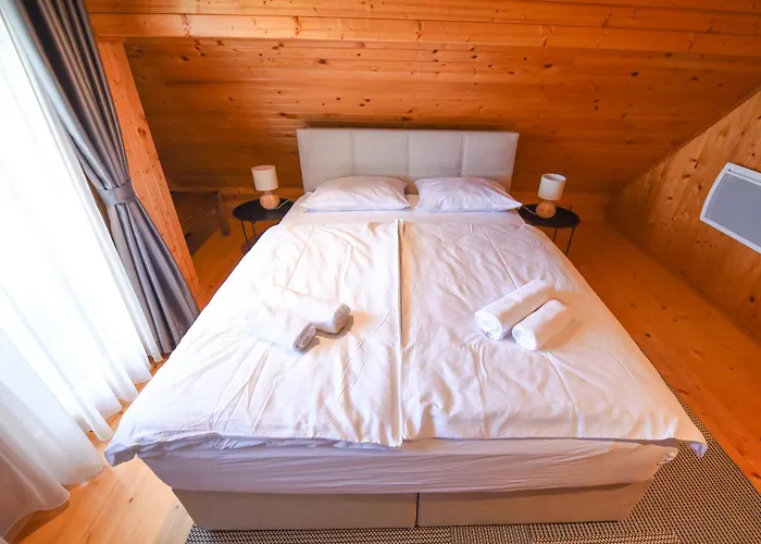 Wooden Baznik With Hot Tub Prázdninový dům Cerklje ob Krki