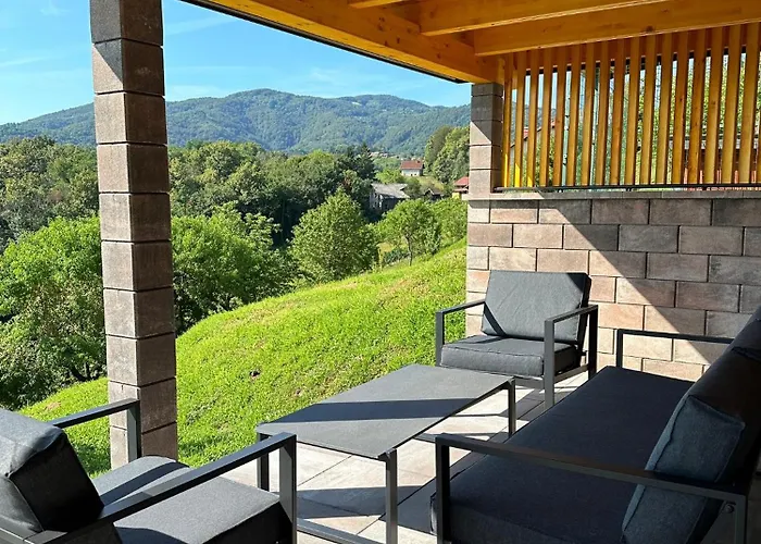 Wooden Baznik With Hot Tub Cerklje ob Krki