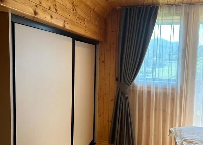 Prázdninový dům Wooden Baznik With Hot Tub *