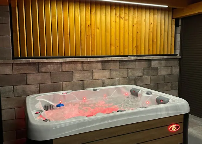 Wooden Baznik With Hot Tub Cerklje ob Krki